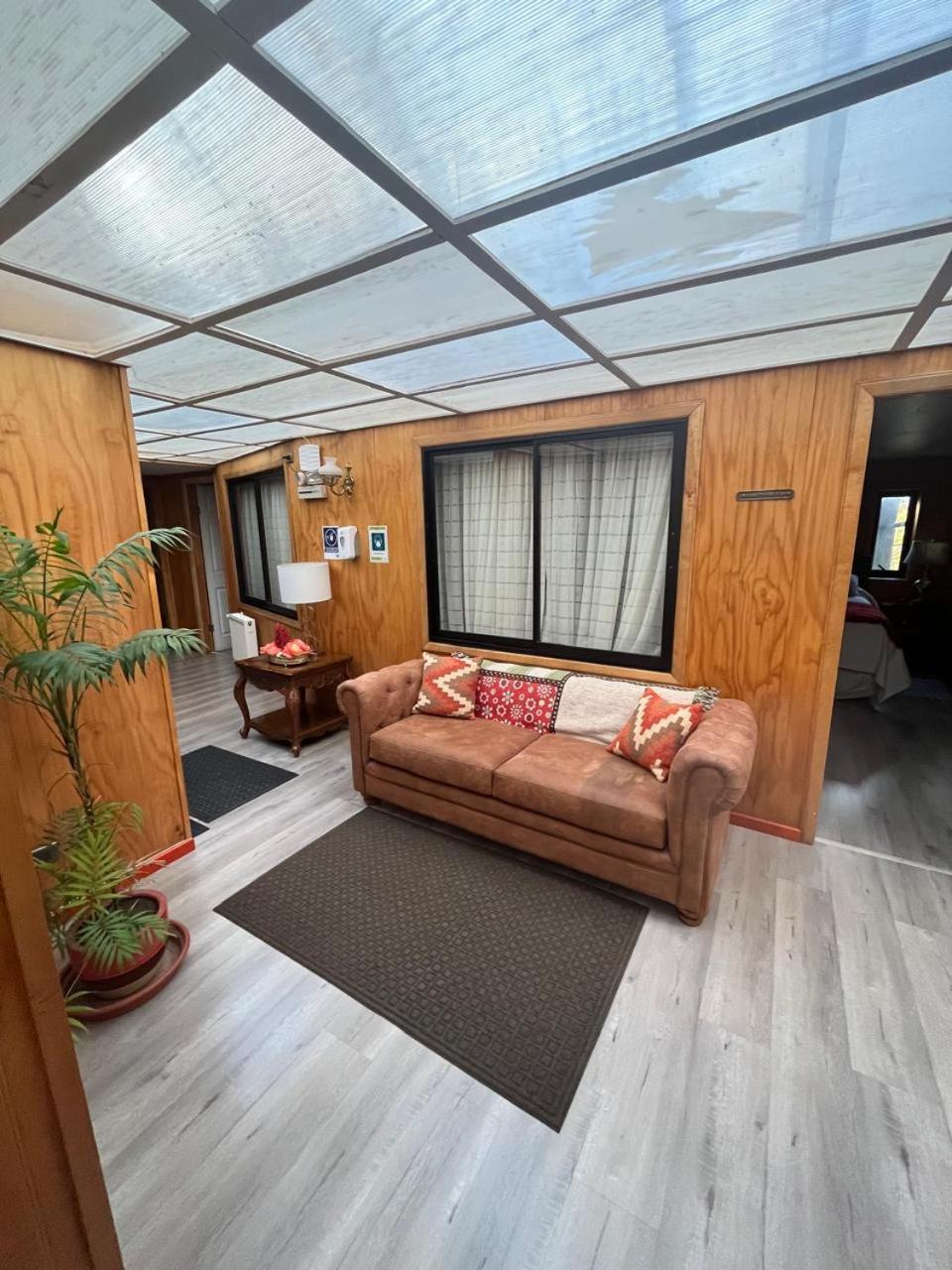 Hostal Espanol Coyhaique Zewnętrze zdjęcie