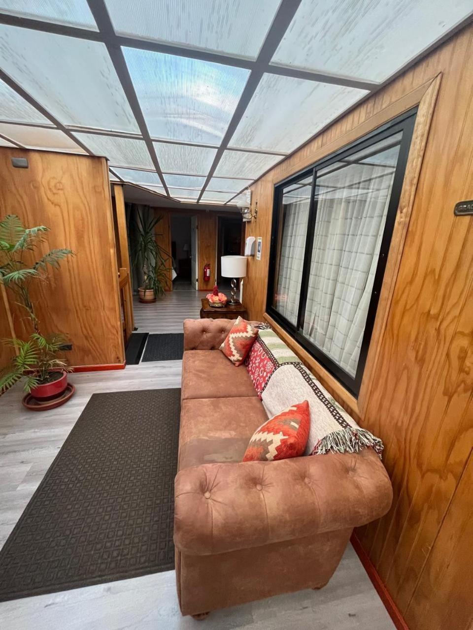 Hostal Espanol Coyhaique Zewnętrze zdjęcie