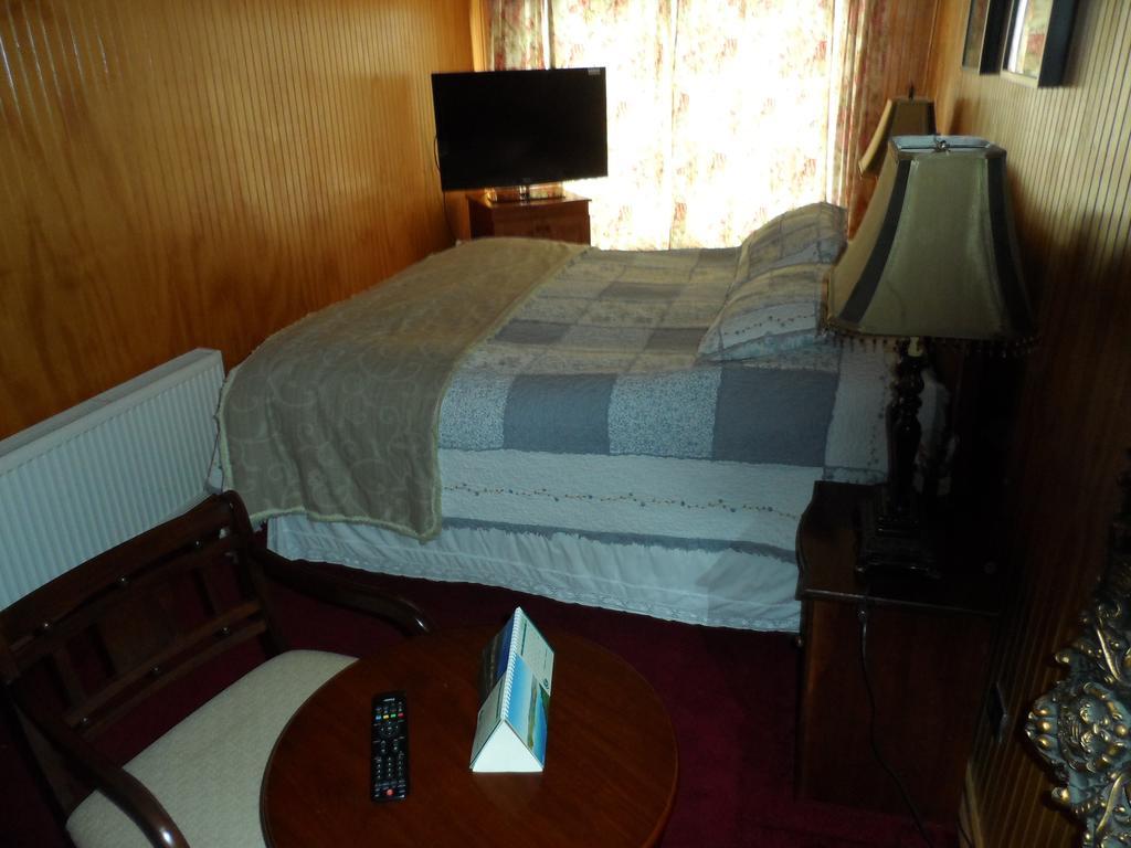 Hostal Espanol Coyhaique Zewnętrze zdjęcie