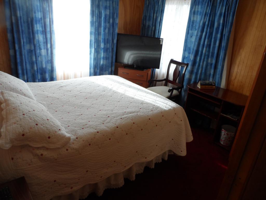 Hostal Espanol Coyhaique Zewnętrze zdjęcie